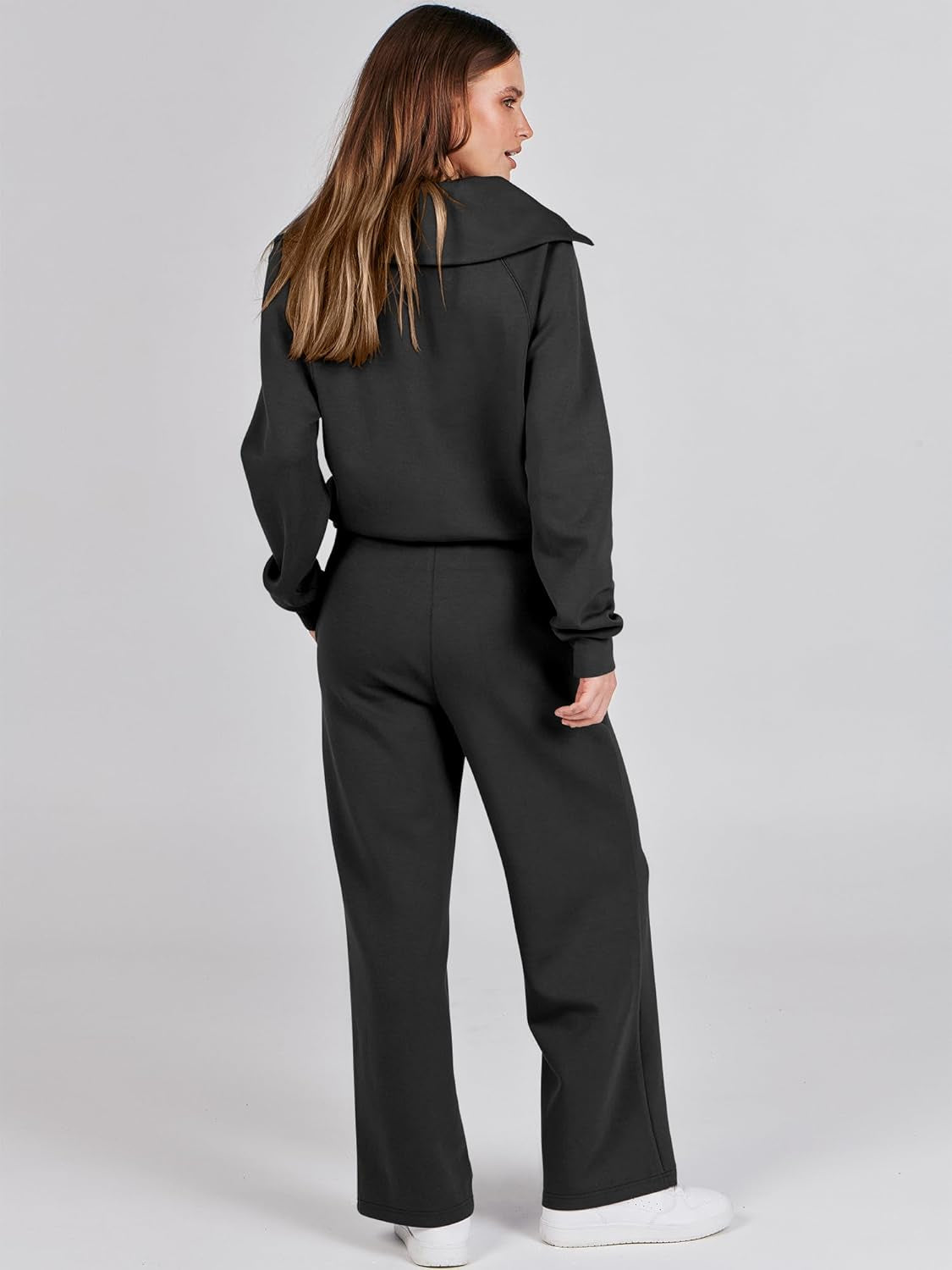 Trendy Women's 2-Piece Lounge Set – Oversized Sweatshirt & Sweatpants Tracksuit – Cozy Fall Must-Have"