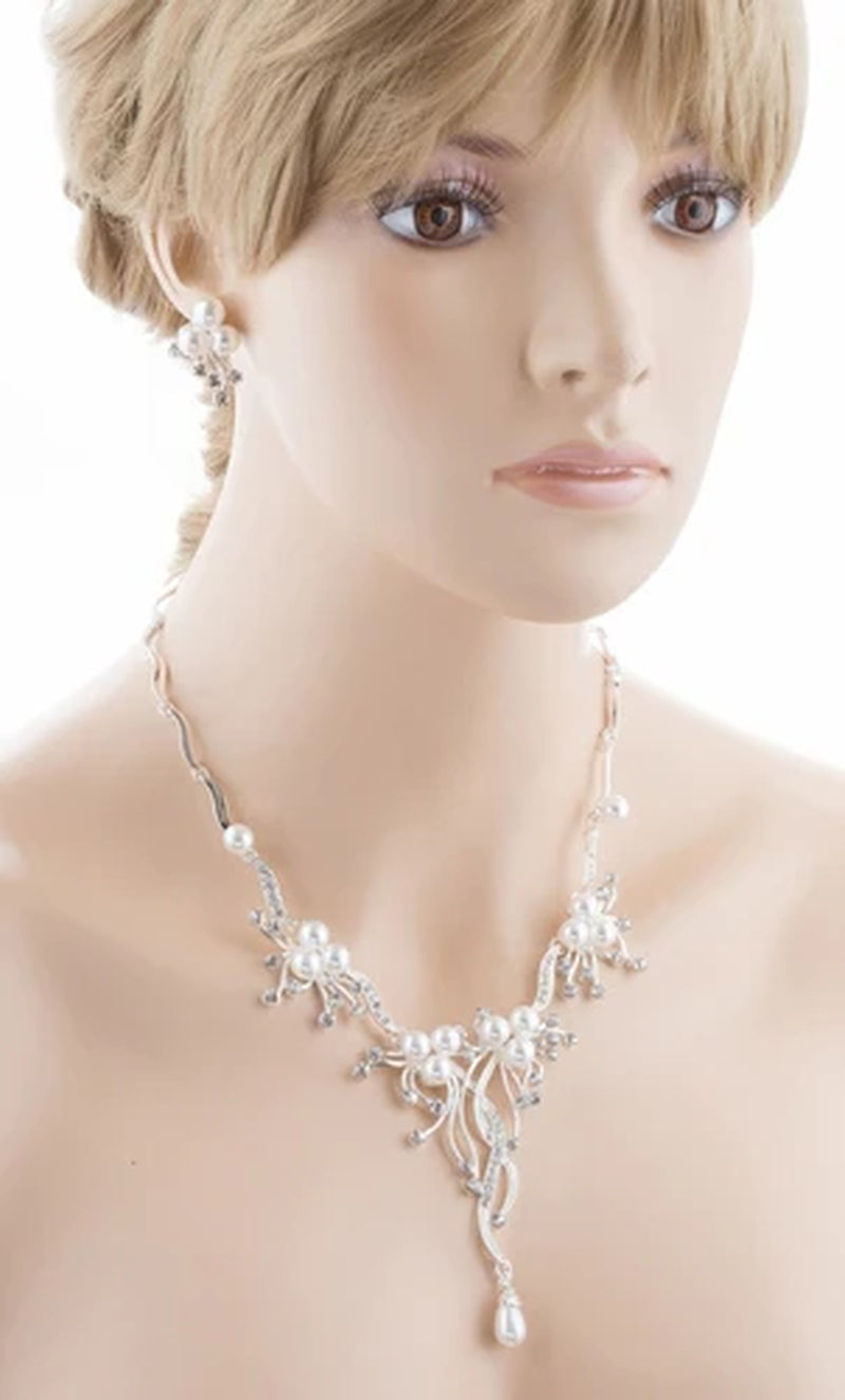 Enchanting Silver-Plated Floral Pearl Necklace & Earring Set – Perfect for Weddings